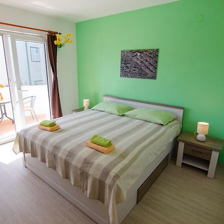 Apartman Milena Apartamento Primošten Exterior foto